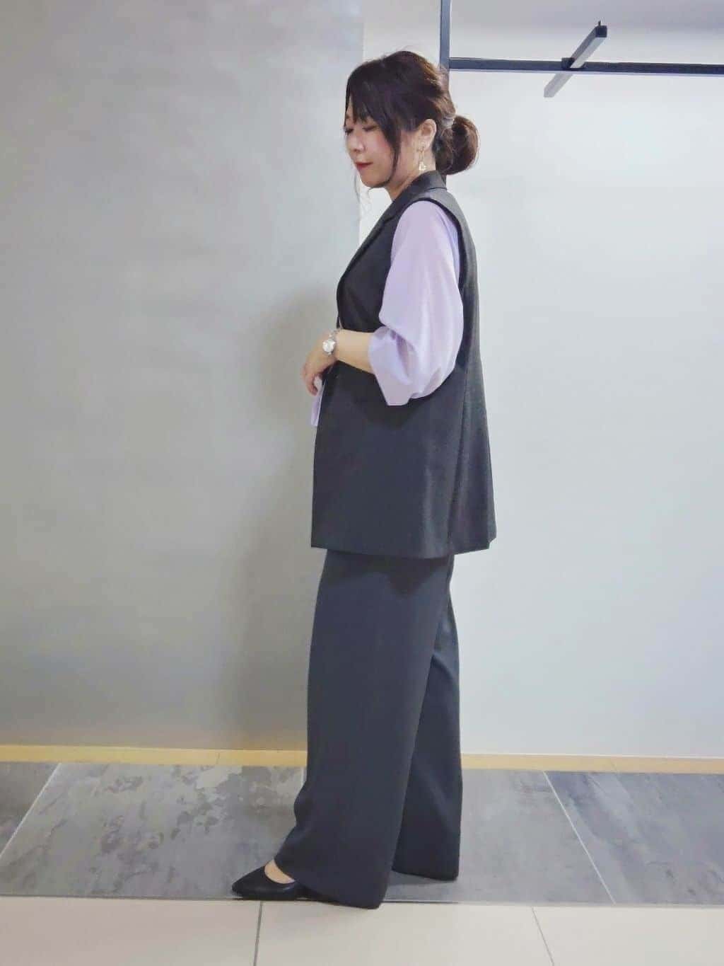 TOMOMIさんの「INDIVI｜【体型カバー／マシンウォッシュ対応】シアージャージトップス」を使ったコーディネート