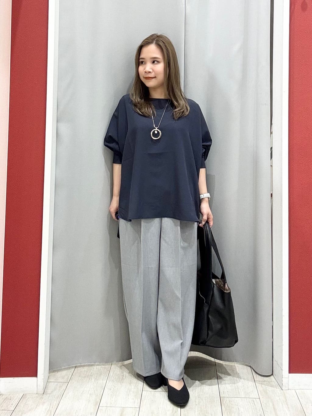 shioさんの「SHOO･LA･RUE｜前後ポケットバルーントートバッグ」を使ったコーディネート