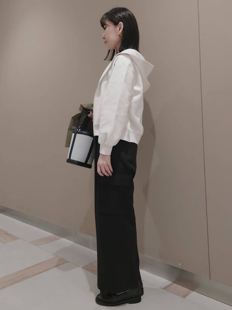 saiさんの「Reflect｜ダブルジップドロップショルダーパーカー」を使ったコーディネート