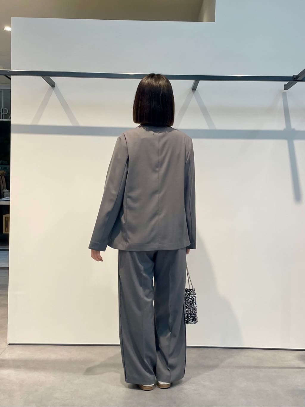 amiさんの「INDIVI｜Comfy SET UP｜ダブルブレストイージージャケット【セットアップ対応／通勤／カセット服／接触」を使ったコーディネート