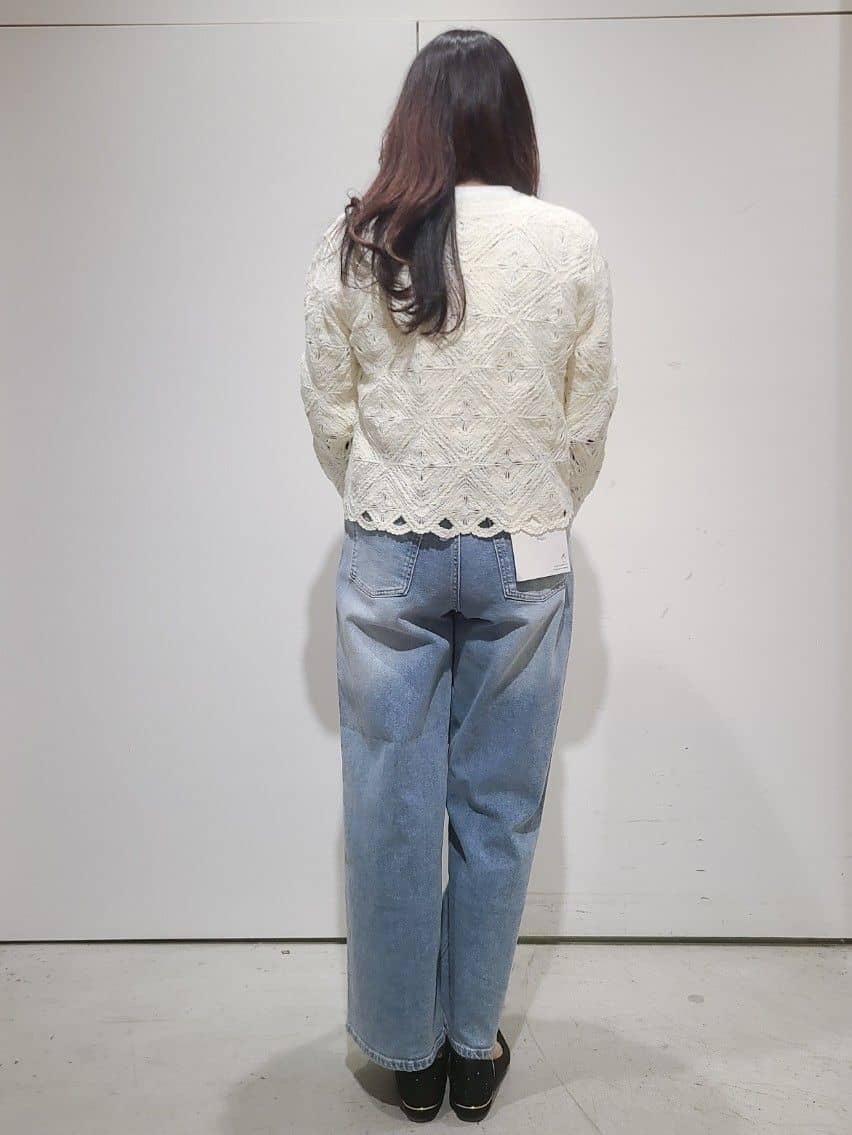 hmさんの「OPAQUE.CLIP｜リラクシーロゴプリントTシャツ【洗濯機OK】」を使ったコーディネート