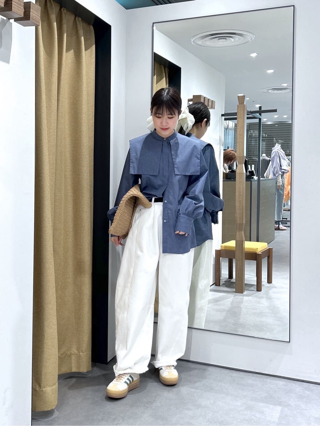 Renoさんの「INDIVI｜ビッグカラーシャツ」を使ったコーディネート