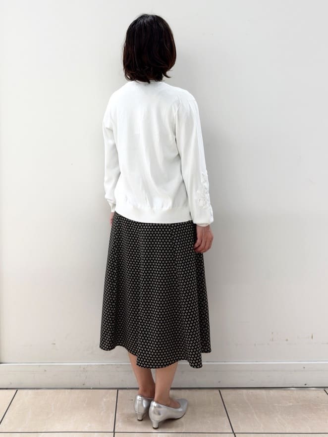 KIKIさんの「Reflect｜レースデザインスリーブカーディガン」を使ったコーディネート