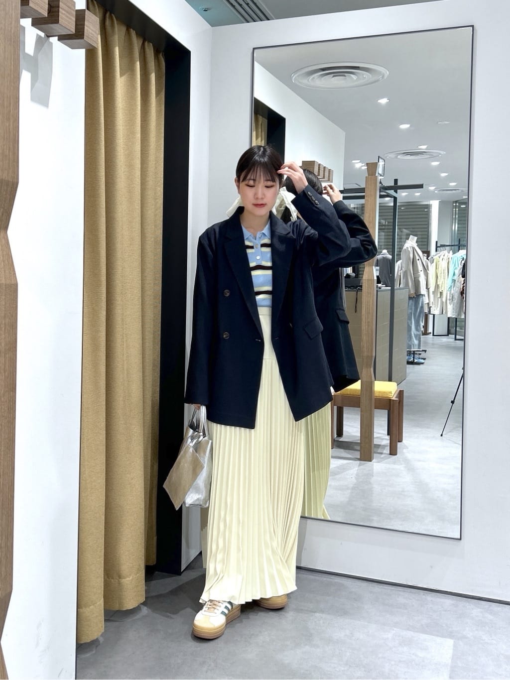 Renoさんの「INDIVI｜ダブルブレストオーバージャケット」を使ったコーディネート