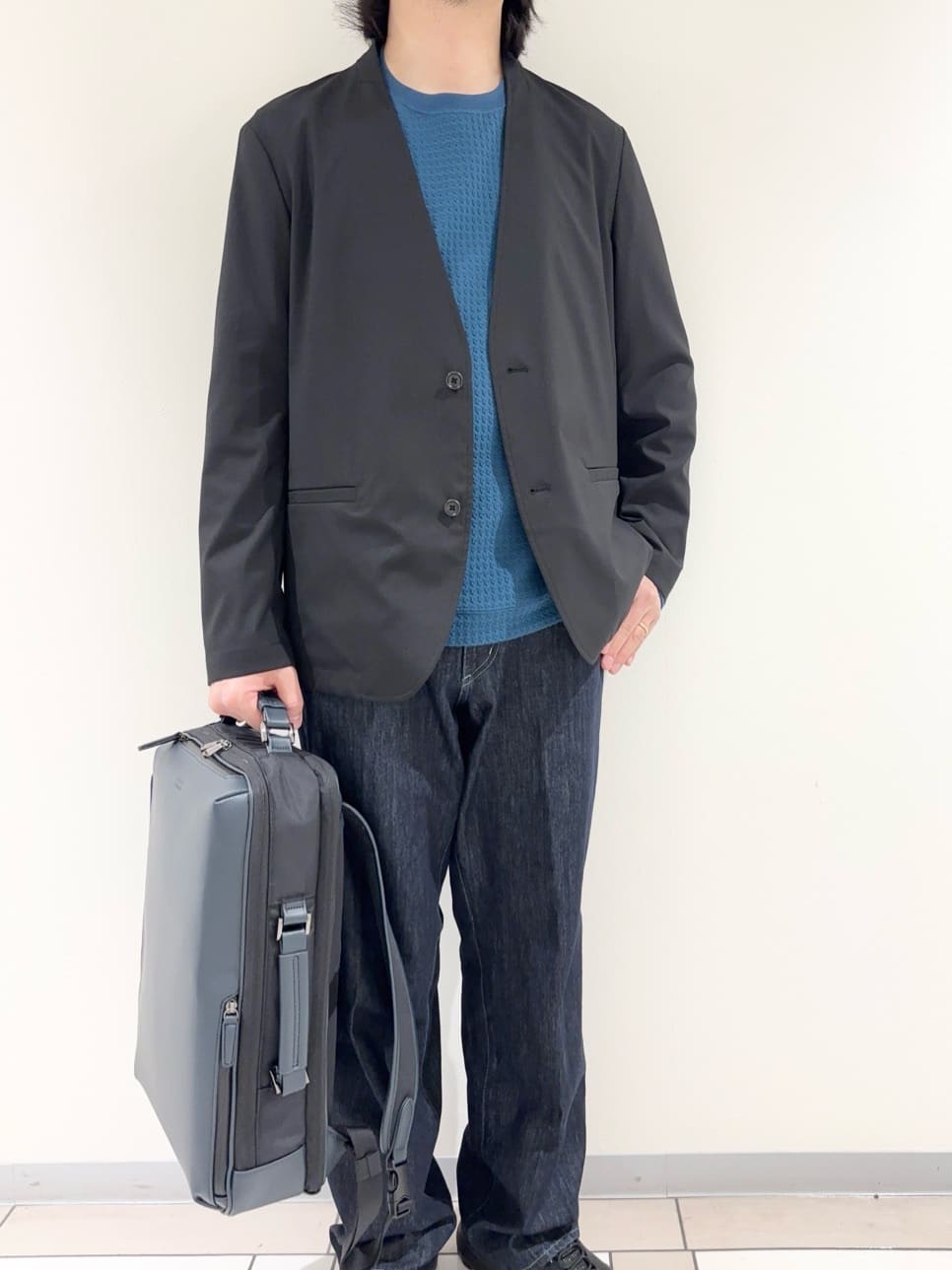 及川さんの「TAKEO KIKUCHI｜【ON／OFF兼用】CARREMANファブリック ノーカラージャケット」を使ったコーディネート