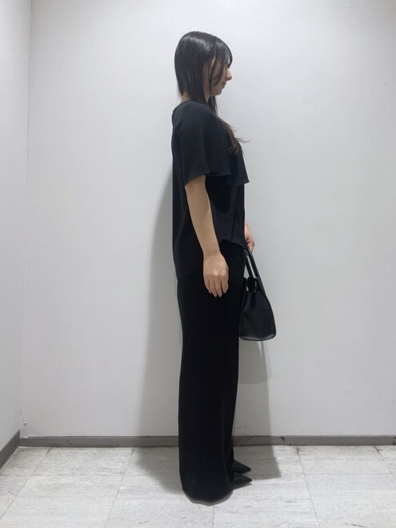 meiさんの「INDIVI｜【洗える／UVケア／SETUP可】着る日傘ワイドパンツ」を使ったコーディネート