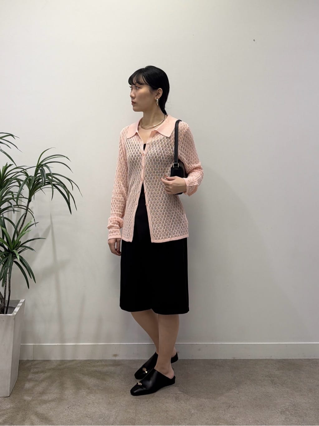rinaさんの「INDIVI｜リネンライククロシェポロニット」を使ったコーディネート
