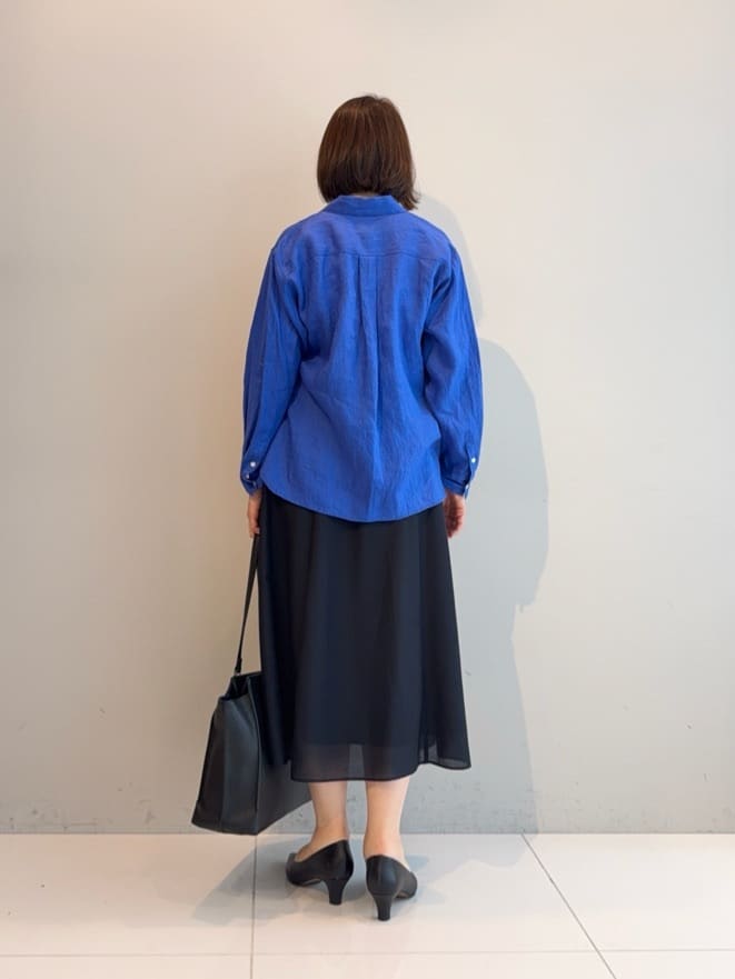 murayamaさんの「INDIVI｜【接触冷感／2WAY】カシュクールリネンシャツ」を使ったコーディネート