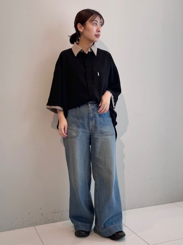 abeさんの「tk.TAKEO KIKUCHI｜【さらりタッチ】クレリックレギュラーシャツ/ドレープ/配色襟/バイカラー/美シルエット/夏服」を使ったコーディネート