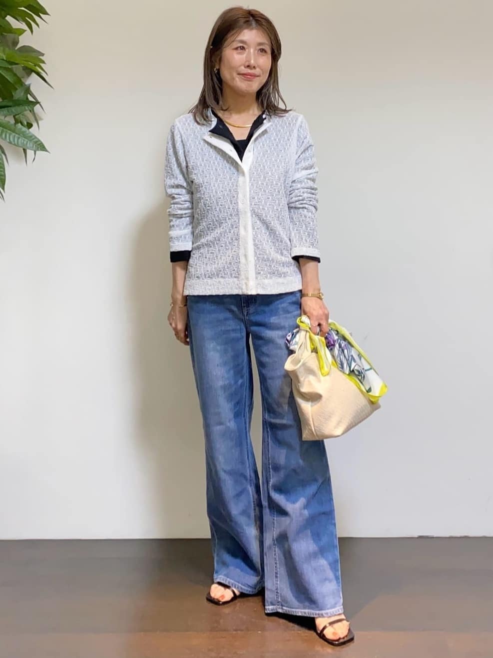 tomoさんの「UNTITLED｜◆【シアー】ストレッチレースカーディガン」を使ったコーディネート