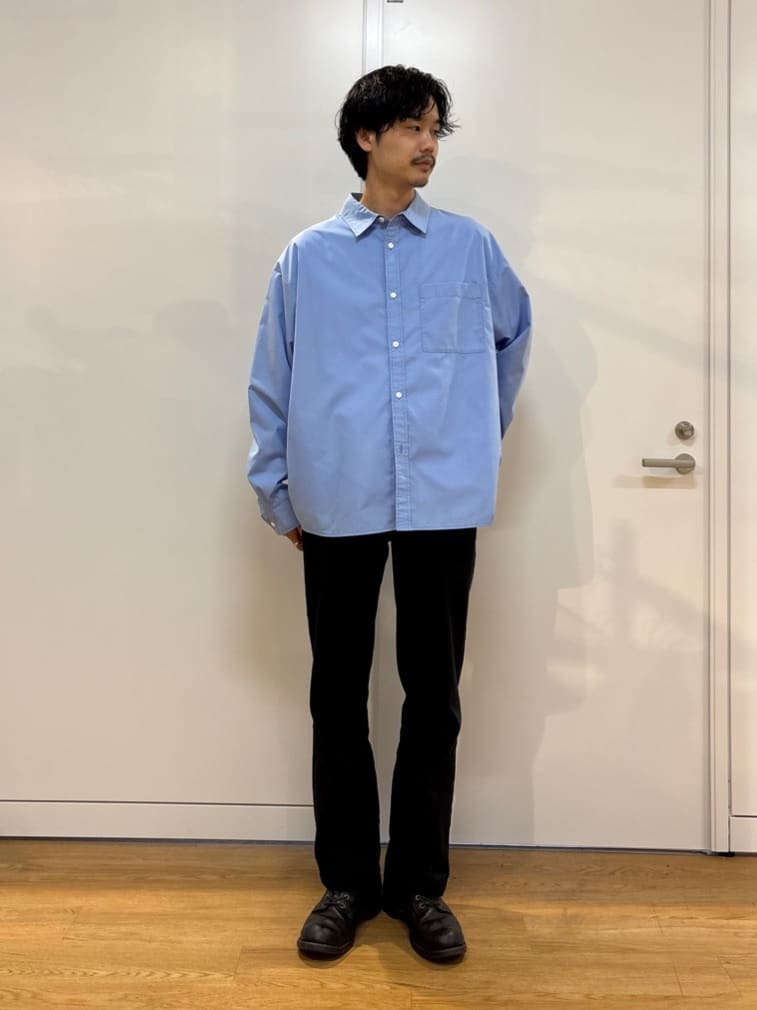 北浦歩大さんの「tk.TAKEO KIKUCHI｜【月間売上NO.1】7色展開選べるアソートブロードシャツ/防シワ/ウォッシャブル」を使ったコーディネート