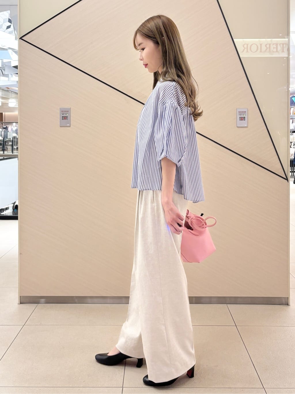 清水夏姫さんの「DRESSTERIOR｜◆【otonaMUSE5月号掲載/ウォッシャブル】ロンドンストライプクレリックブラウス」を使ったコーディネート