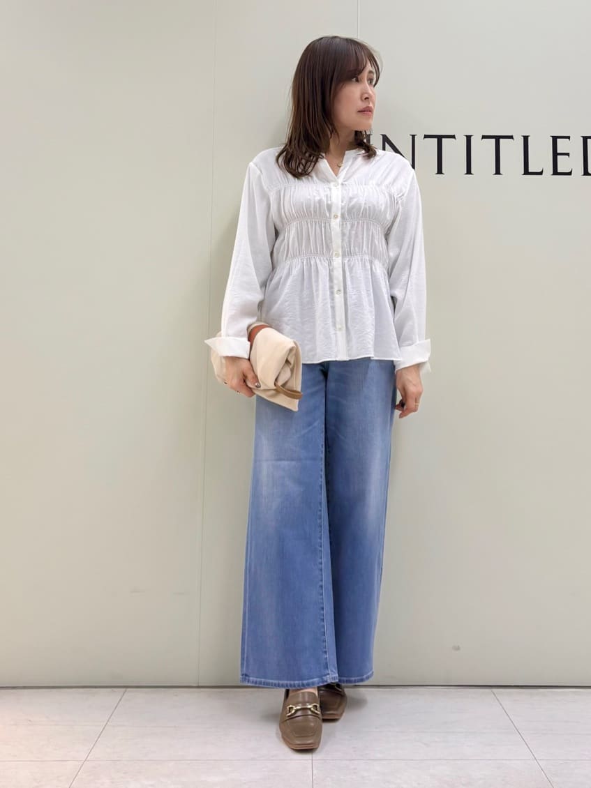 Sakaiさんの「UNTITLED｜【着映え/洗える】リラックスシャーリングブラウス」を使ったコーディネート