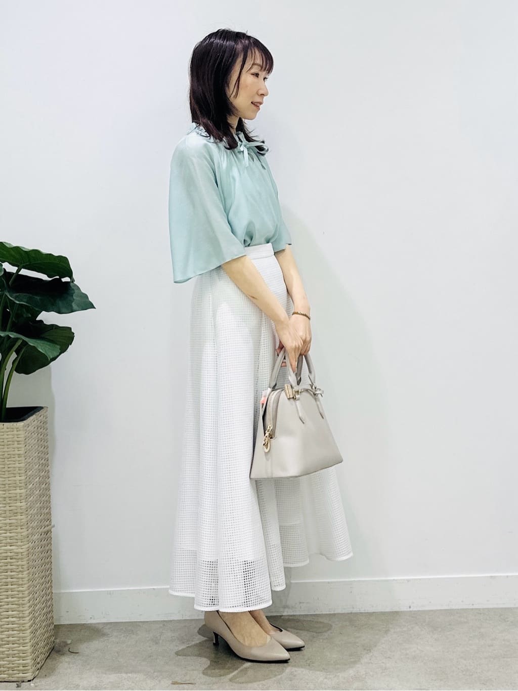 Miwaさんの「UNTITLED｜【洗える】シアーニットカーディガン」を使ったコーディネート