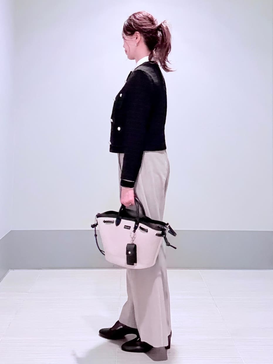 Yamaさんの「DRESSTERIOR｜◆ブラックファンシーツイードジャケット」を使ったコーディネート
