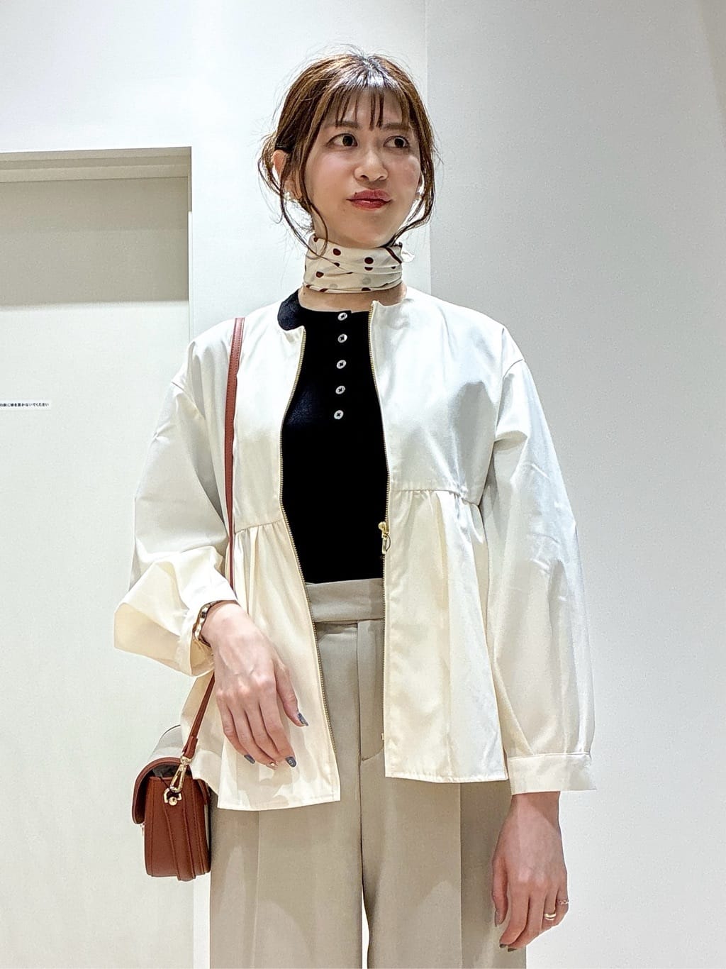 もんちゃんさんの「OPAQUE.CLIP｜撥水ノーカラーペプラムブルゾン【洗濯機OK／抗ピル】」を使ったコーディネート