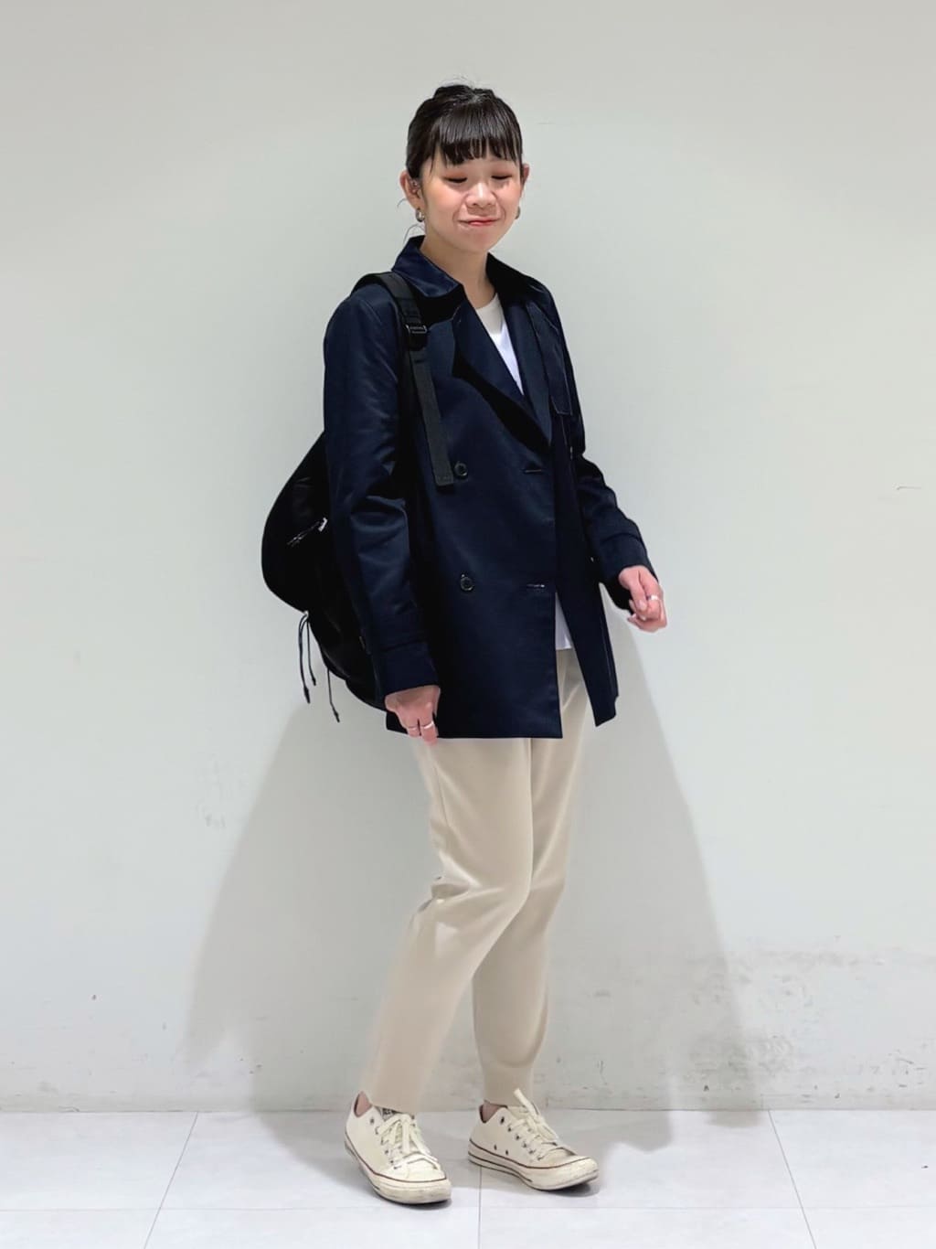 tsuyuさんの「INDIVI｜【超軽量／大人カジュアル】収納力◎！ギャザーフォルムリュック」を使ったコーディネート