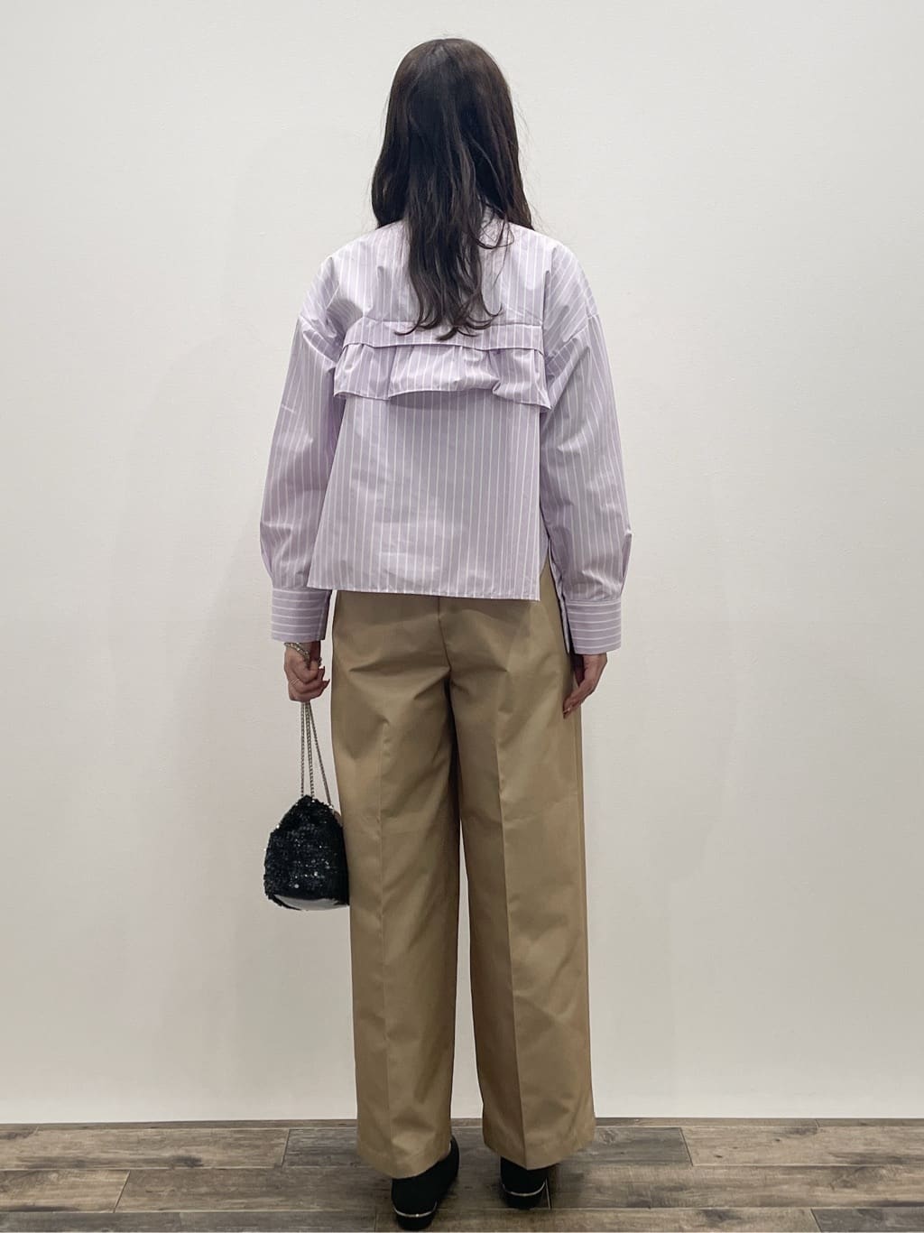 Aikoさんの「OPAQUE.CLIP｜タックフリルシャツ【洗濯機OK】」を使ったコーディネート