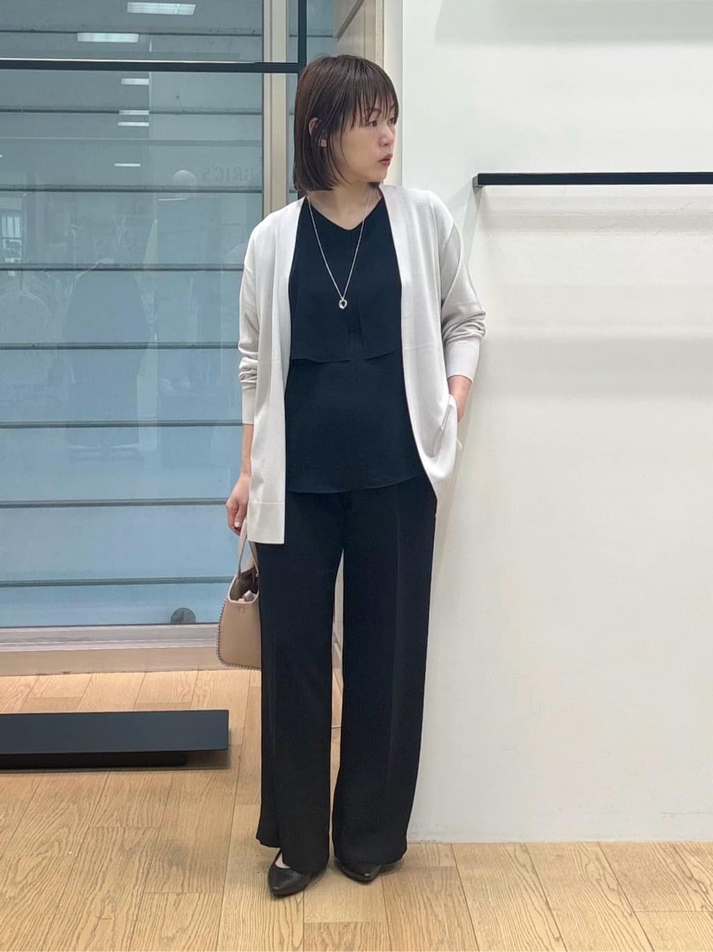 asamiさんの「INDIVI｜【着る日傘】シフォンドッキングブラウス」を使ったコーディネート