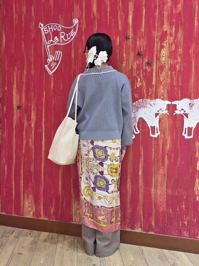 remiiiさんの「SHOO･LA･RUE｜【洗濯機可/S-LL】フラップポケットがアクセント ヘリンボーンワイドパンツ」を使ったコーディネート