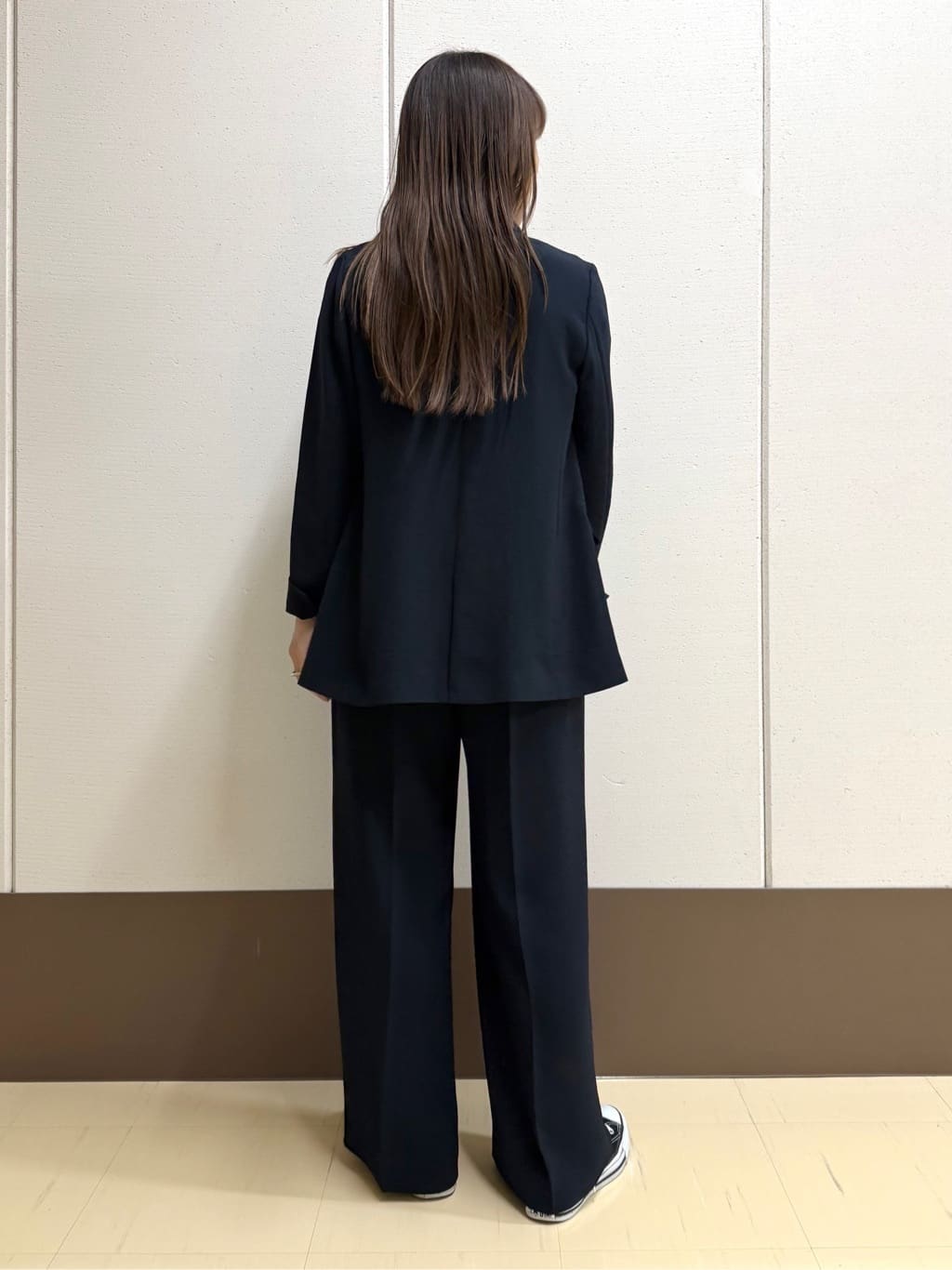 mamiさんの「INDIVI｜【洗える／多機能／SETUP可】着る日傘ダブルジャケット」を使ったコーディネート