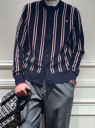橋本さんの「DRESSTERIOR｜◆【ウォッシャブル】ウールレーヨン ストライプラウンドネックカーディガン」を使ったコーディネート