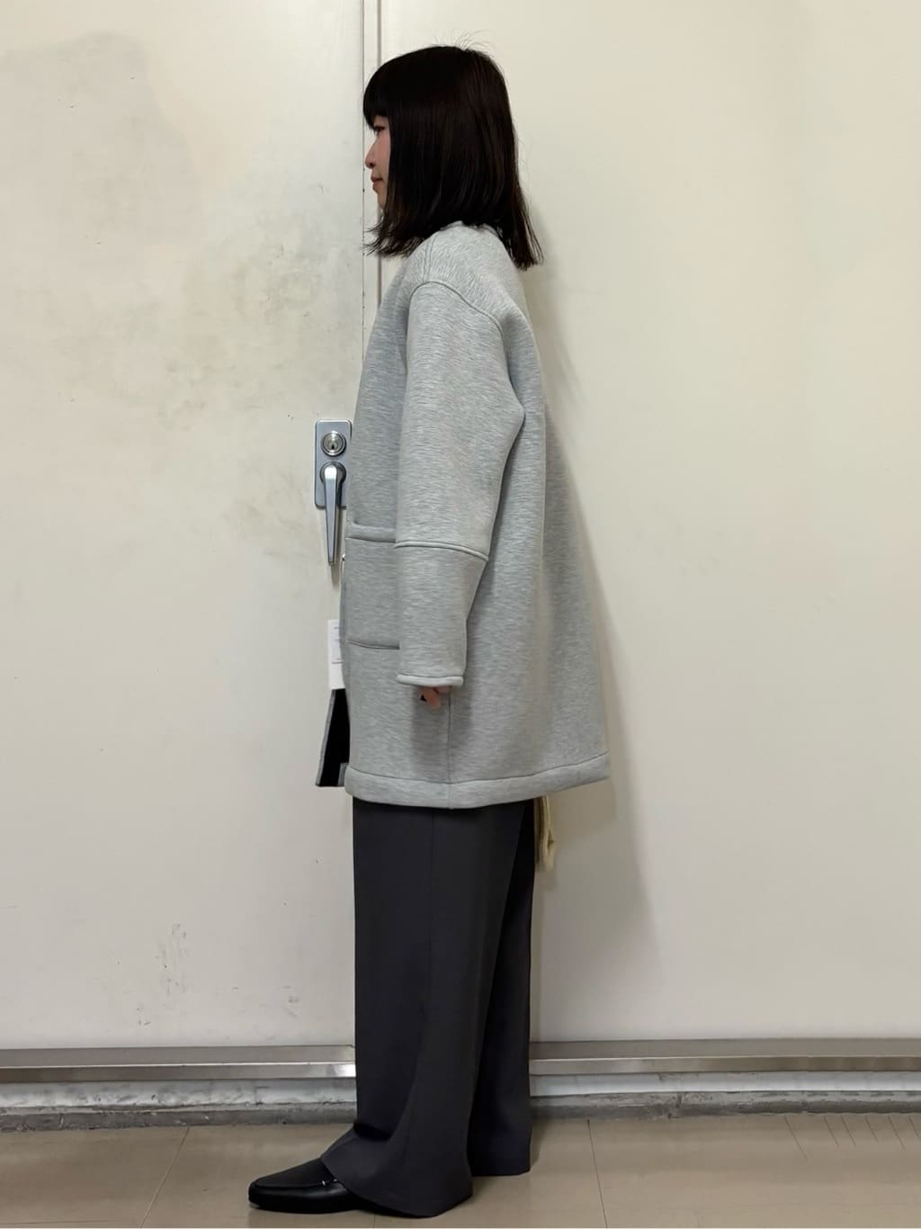 やまさんの「OPAQUE.CLIP｜スクエアトゥカシメローファー」を使ったコーディネート