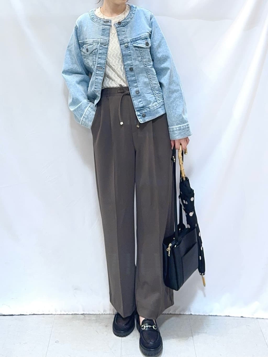 𝐇𝐢𝐫𝐨𝐦𝐢さんの「SHOO･LA･RUE｜メッシュローファー」を使ったコーディネート