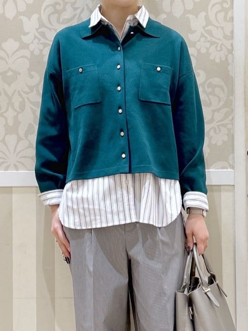 望 愛さんの「grove｜羽織としても大活躍！驚きの伸びを備えたコットンナイロンストレッチシャツ」を使ったコーディネート