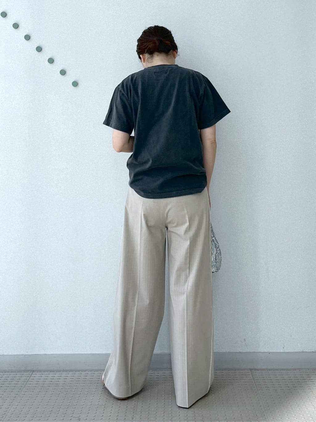 Soeさんの「DRESSTERIOR｜【セットアップ可/ウォッシャブル】ストライプ2WAYストレッチ サイドラインパンツ」を使ったコーディネート
