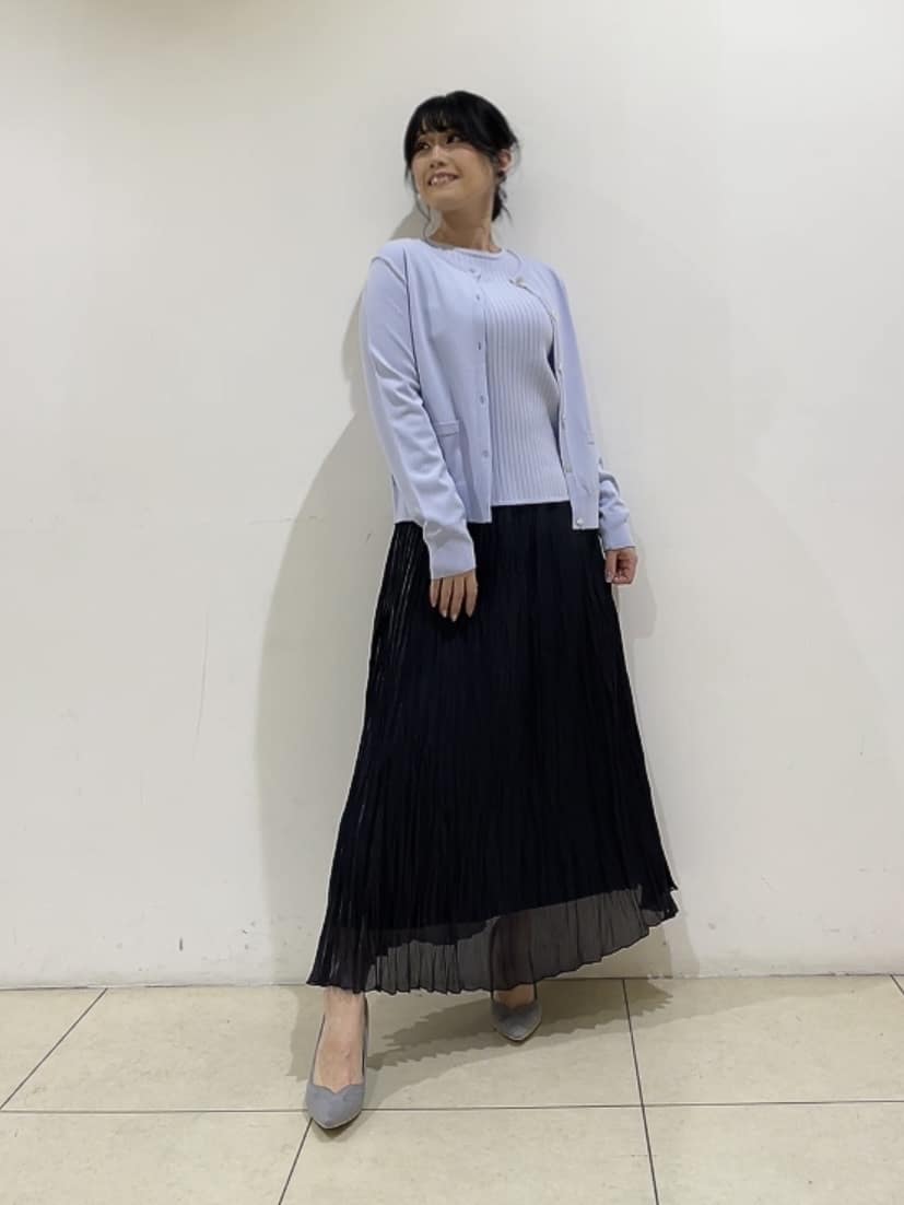 watanabeさんの「UNTITLED｜◆【アンサンブル可/洗える】クルーネックニットカーディガン」を使ったコーディネート