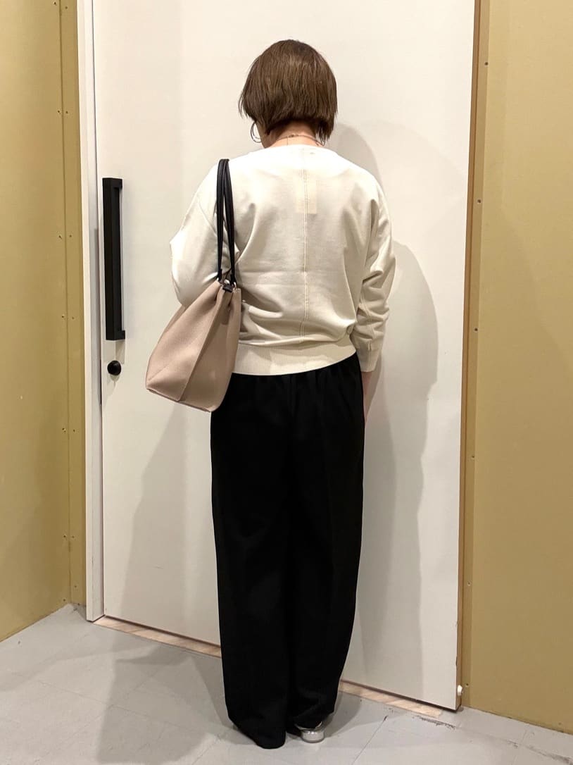 えみ子さんの「SHOO･LA･RUE｜【軽量】ふわっと軽いトートバッグ【A4】」を使ったコーディネート
