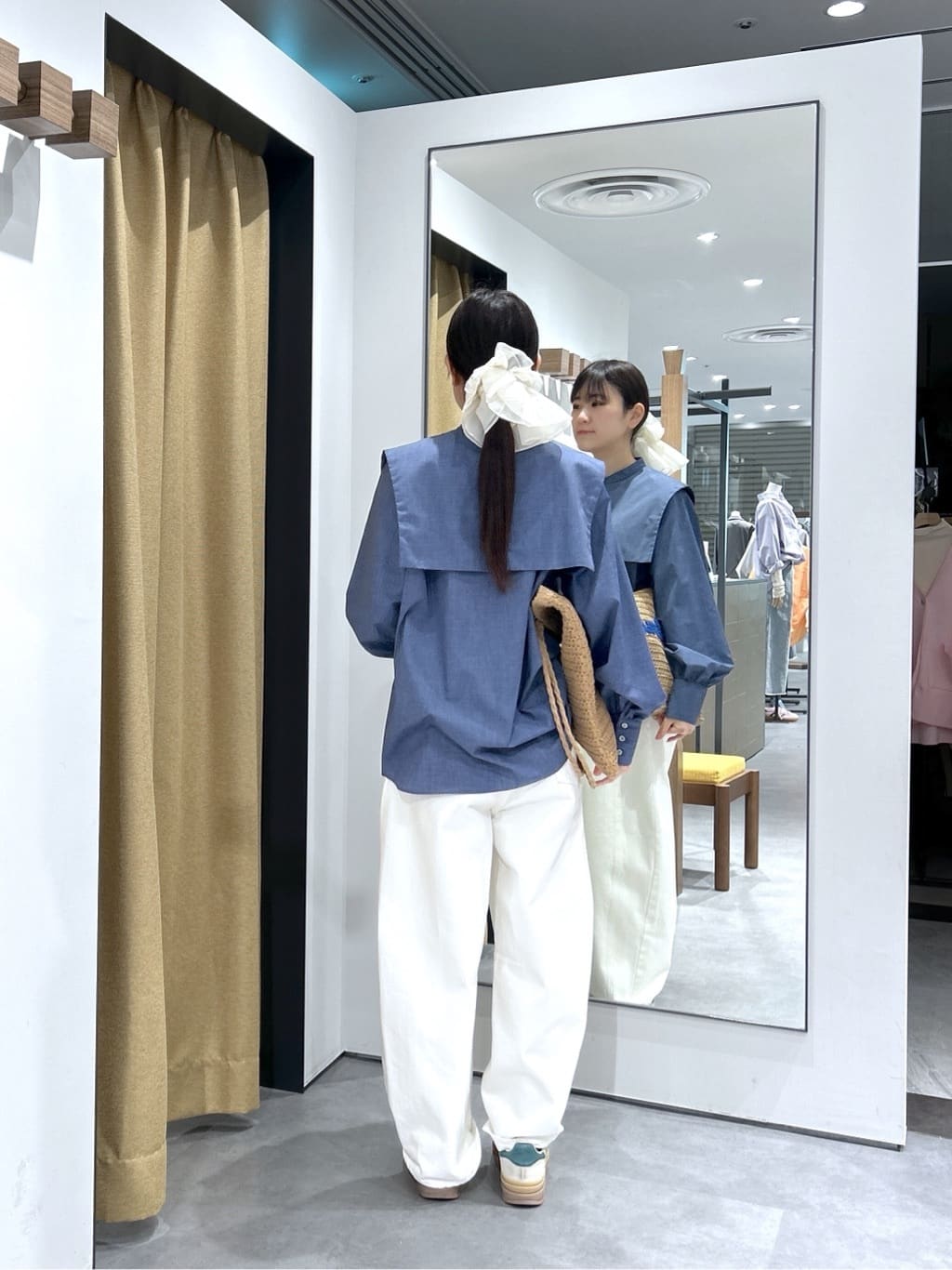 Renoさんの「INDIVI｜ビッグカラーシャツ」を使ったコーディネート