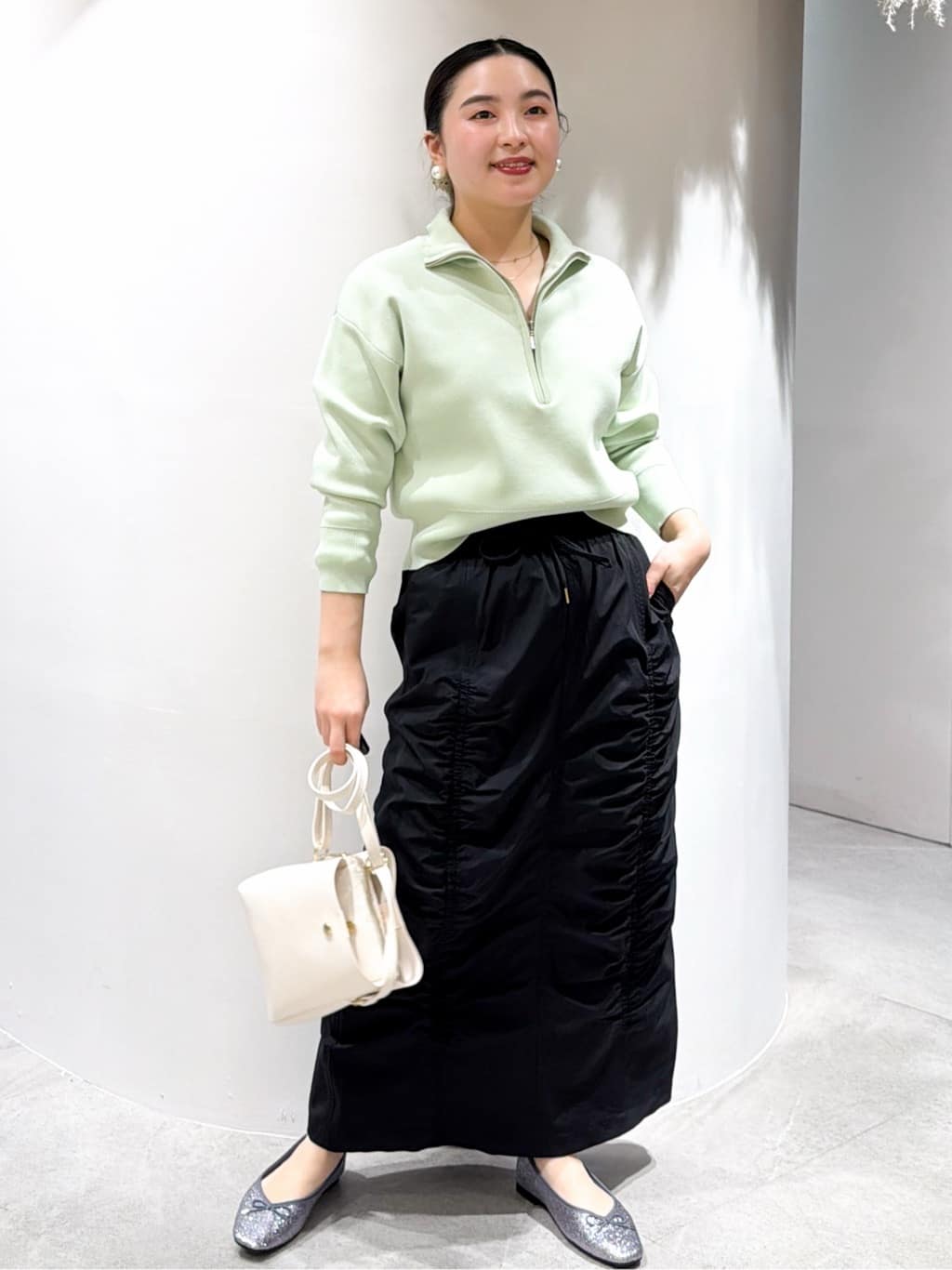かりんさんの「OPAQUE.CLIP｜ハーフZIP刺繍ロゴニット【洗濯機OK】」を使ったコーディネート