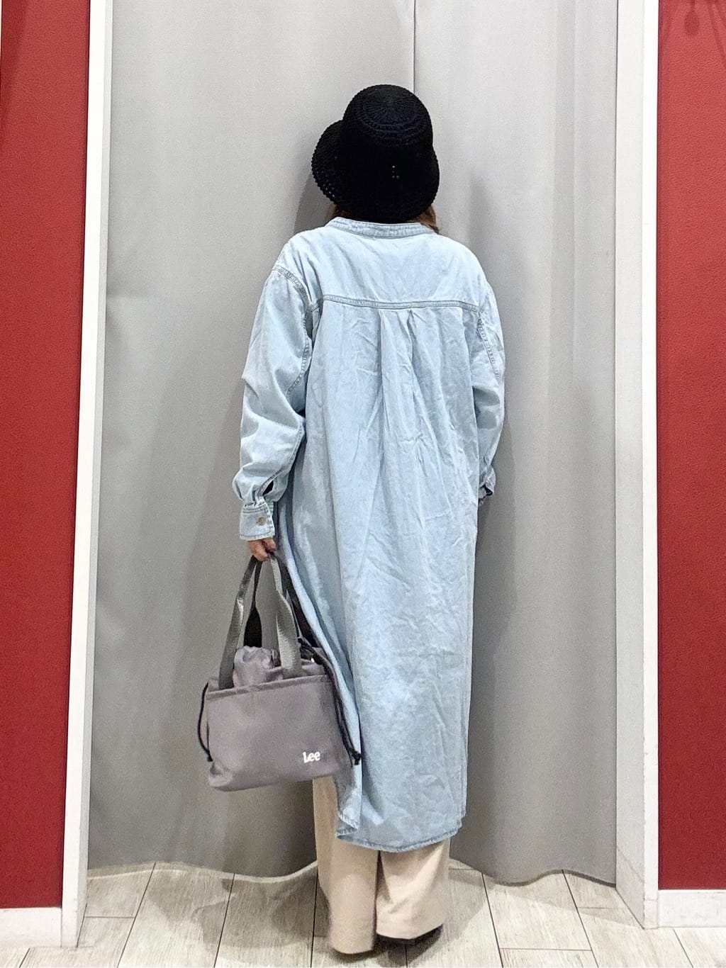 shioさんの「SHOO･LA･RUE｜【洗濯機可/UV/綿100％】体型カバーが叶う ゆるトップス」を使ったコーディネート