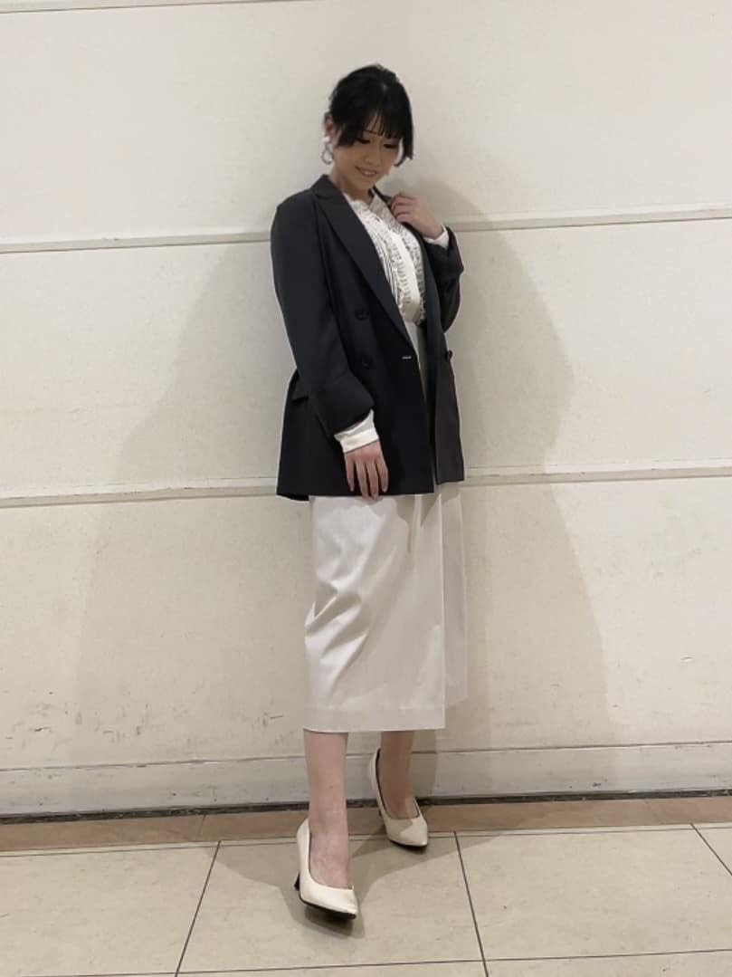 watanabeさんの「UNTITLED｜【新色追加/セットアップ可】エアリー ダブルブレストジャケット」を使ったコーディネート