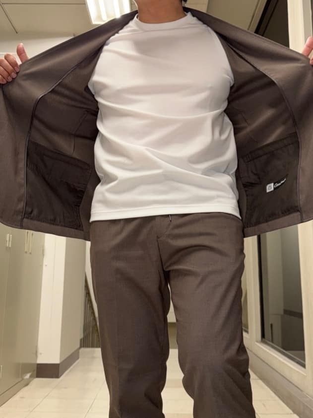 MAKOTO AIさんの「TAKEO KIKUCHI｜【ON／OFF兼用】CARREMANファブリック ノーカラージャケット」を使ったコーディネート