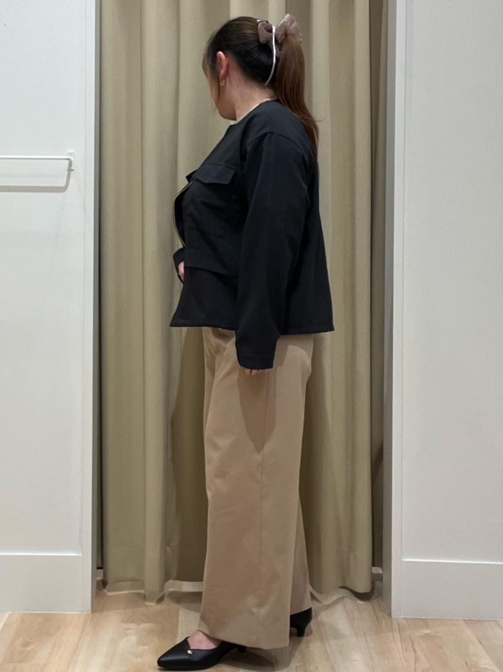 たまさんの「grove｜ツータック ワイドチノパンツ」を使ったコーディネート