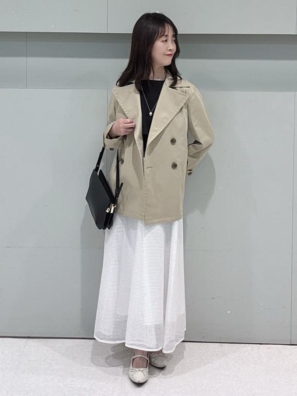 makiさんの「UNTITLED｜【洗える/ストレッチ性/フェミニン】ケープデザインブラウス」を使ったコーディネート