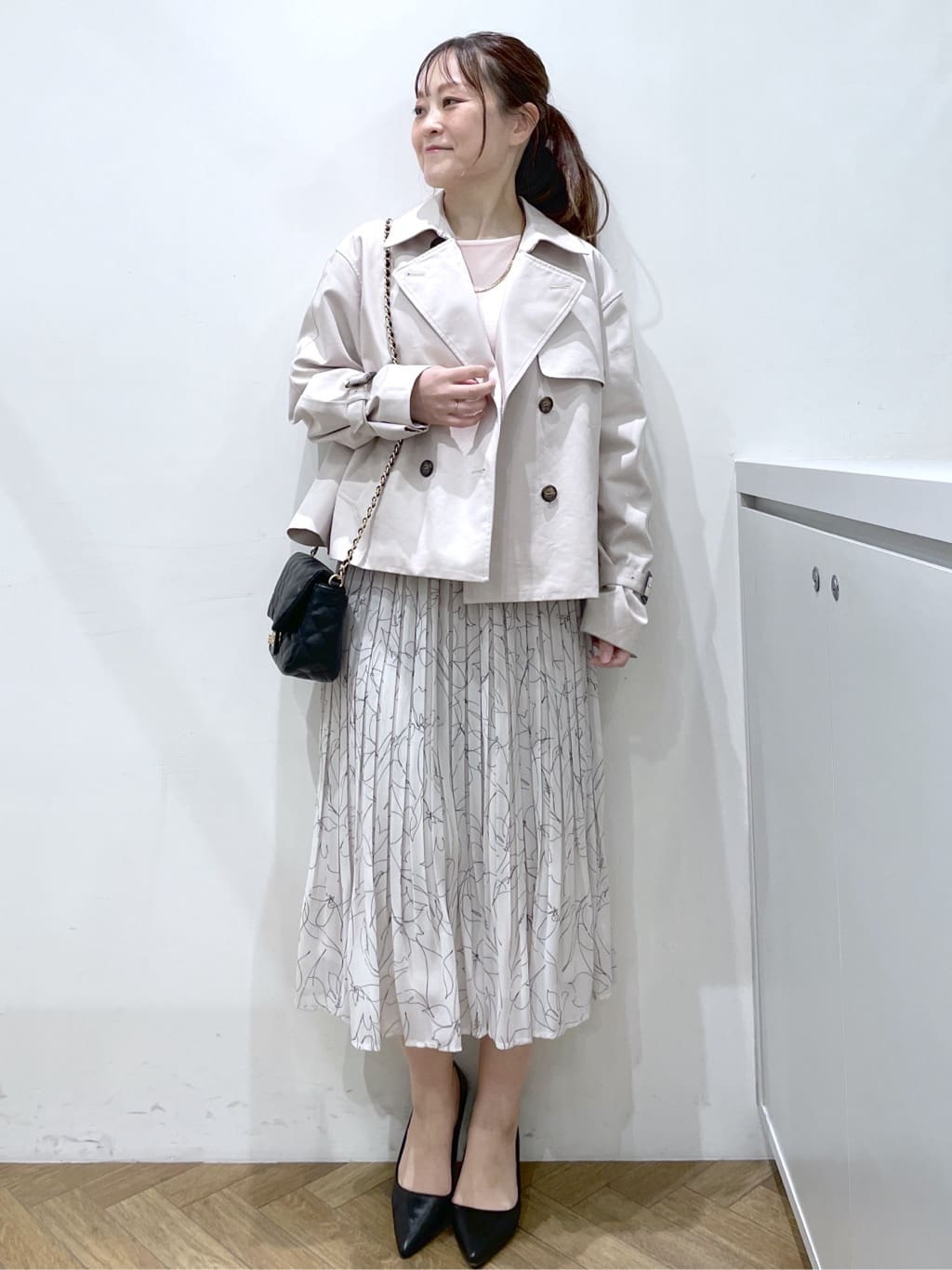 Junさんの「index｜バルーン風スリーブバイカラーニット【洗濯機OK】」を使ったコーディネート