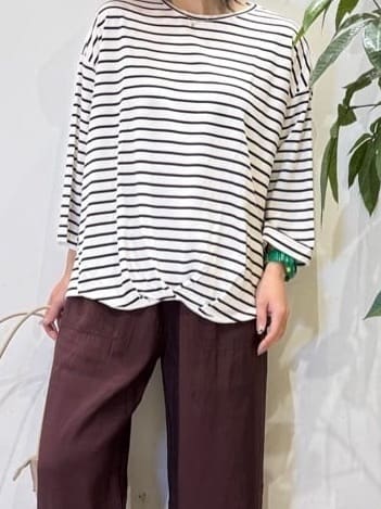 misakiさんの「SHOO･LA･RUE｜【UV/体型カバー】とろみフロントタック7分袖ゆるトップス」を使ったコーディネート