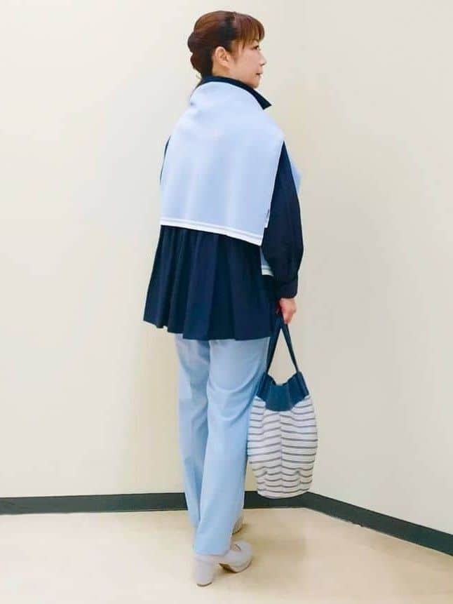 花さんの「Reflect｜【レイヤードにおすすめ◎】ペプラムデザインシャツ」を使ったコーディネート