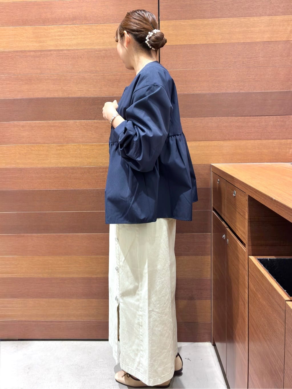 みりんさんの「OPAQUE.CLIP｜撥水ノーカラーペプラムブルゾン【洗濯機OK／抗ピル】」を使ったコーディネート