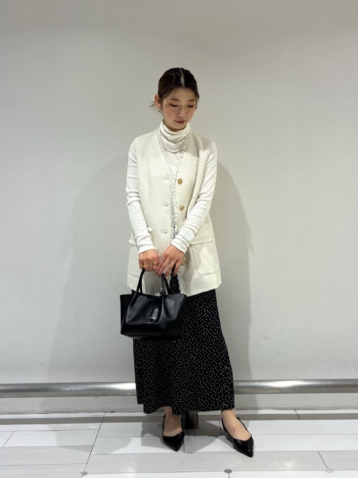 Rinさんの「UNTITLED｜◆【洗える/レイヤードインナー】ナチュラルテレコハイネックプルオーバー」を使ったコーディネート
