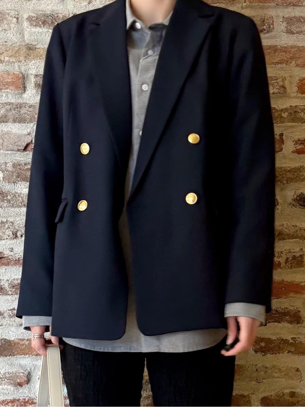 しばさんの「THE SHOP TK｜【通勤にもデイリーにも】CAVIAN 金ボタンダブルブレストジャケット」を使ったコーディネート