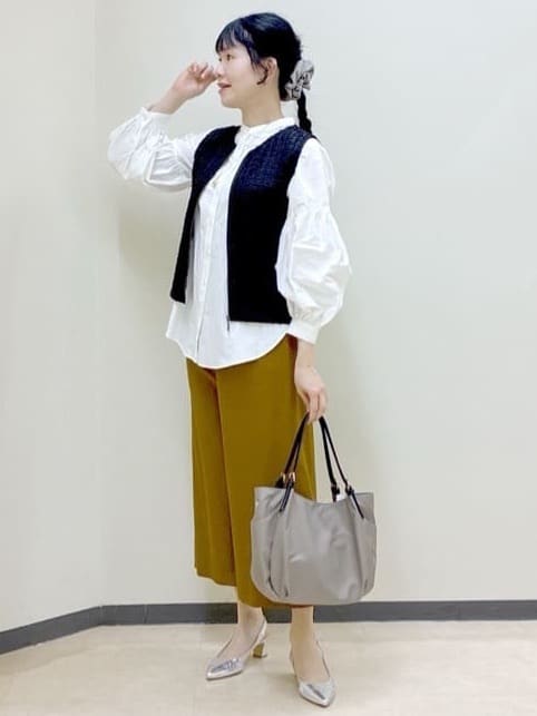  beni_gingerさんの「Reflect｜【軽い羽織に◎】フロントファスナー開きベスト」を使ったコーディネート