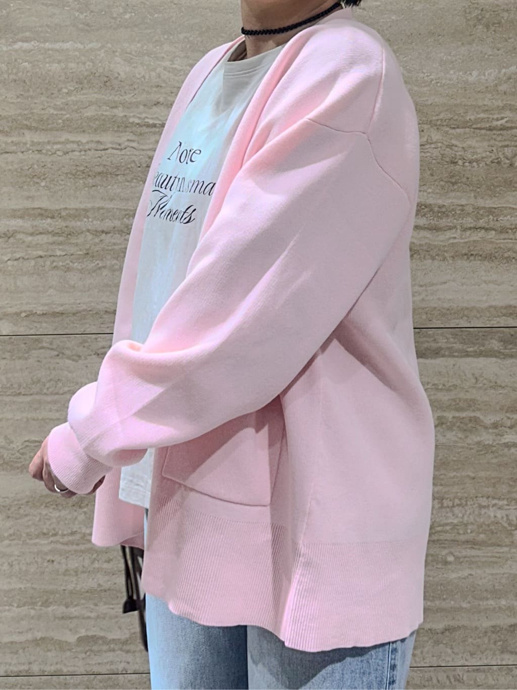 NAMIさんの「OPAQUE.CLIP｜リラクシーロゴプリントTシャツ【洗濯機OK】」を使ったコーディネート