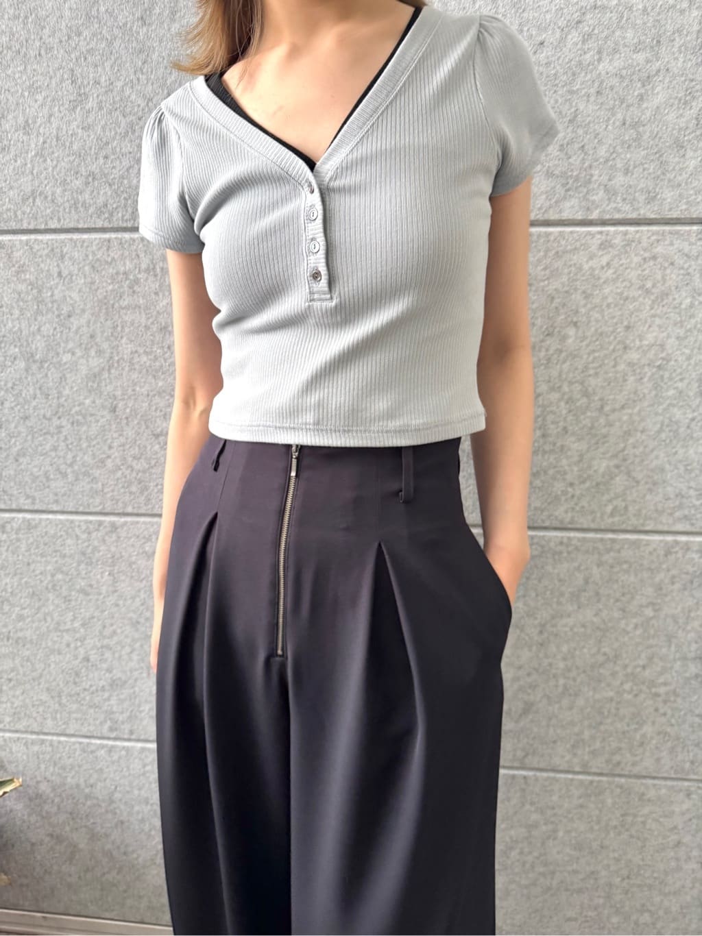 uchi__yamaさんの「CODE A｜zip wide pants」を使ったコーディネート