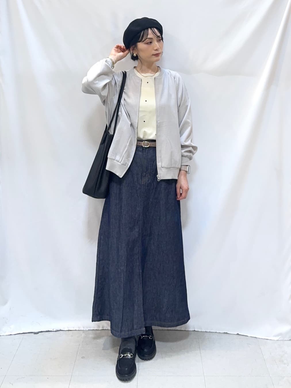 𝐇𝐢𝐫𝐨𝐦𝐢さんの「SHOO･LA･RUE｜【洗濯機可/S-LL】さらっと快適　麻調ゆるリブブルゾン」を使ったコーディネート