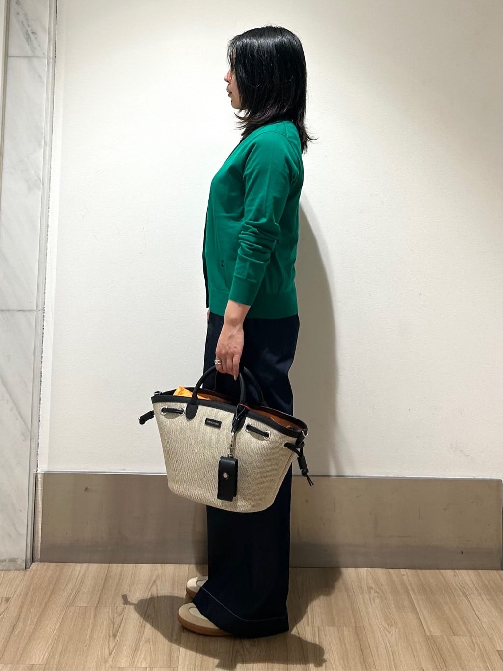 とりみさんの「DRESSTERIOR｜【接触冷感】イージーウエスト ワイドデニム」を使ったコーディネート